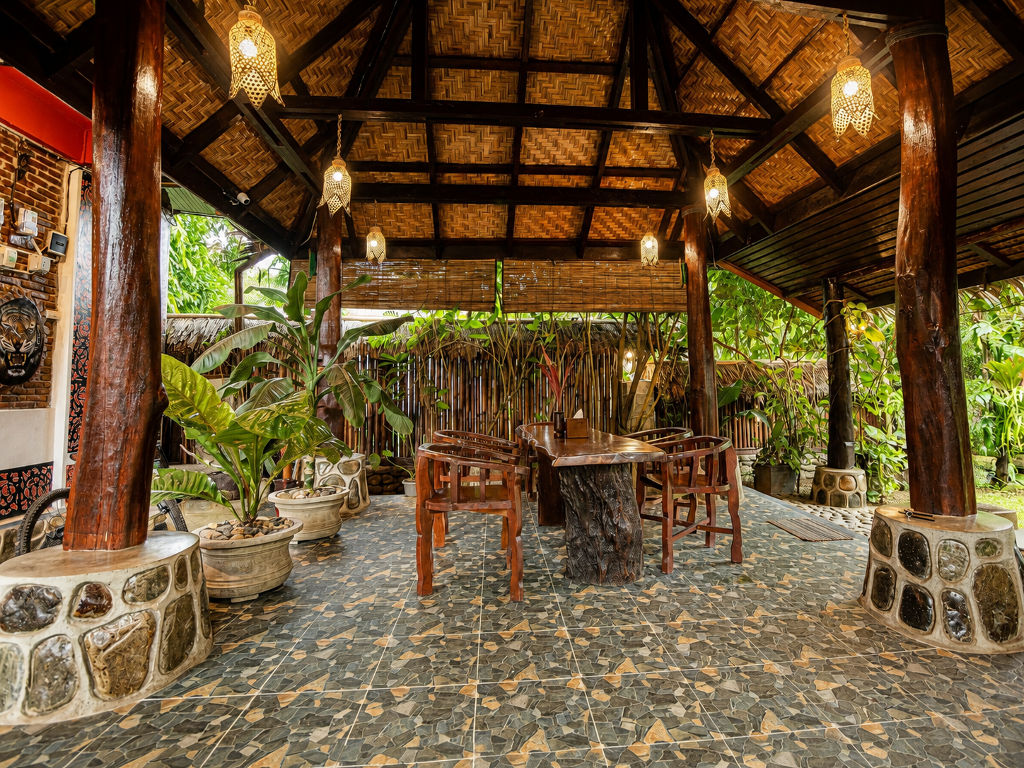 Bukit Lawang Guesthouse and Accommodation Tips