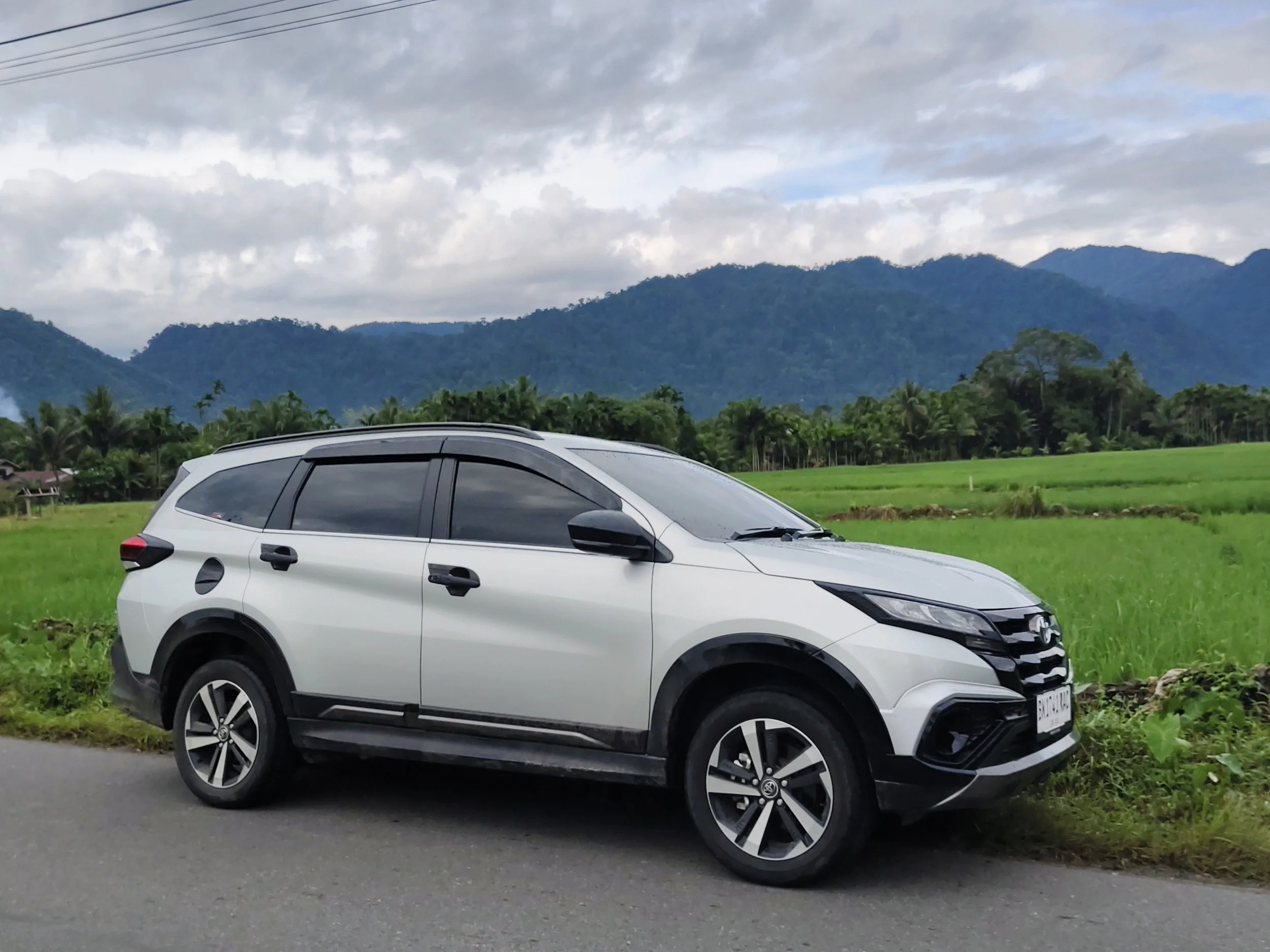 Private air-conditioned car for Bukit Lawang transfers